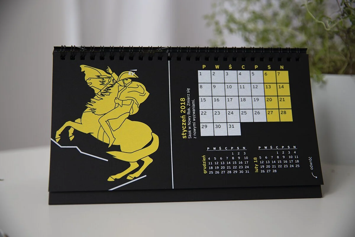 EY 2017 calendar — January spread